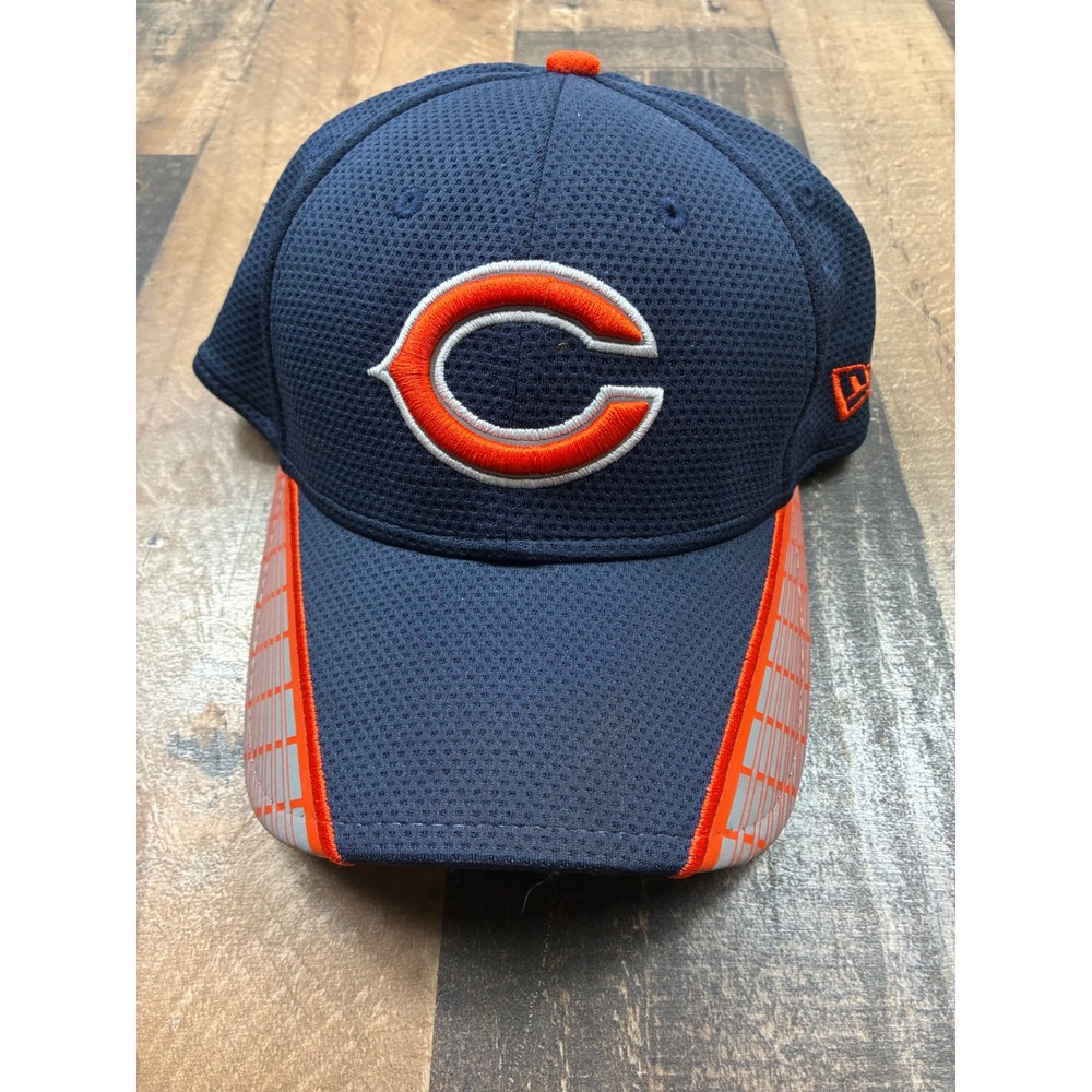 New Era 39THIRTY Chicago Bears Hat Mens Small Medium NFL Navy Blue Orange Cap